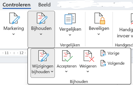 Screenshot die laat zien dat je wijzigingen kunt accepteren of weigeren.